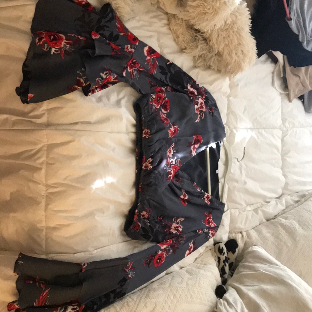 floral blouse! - Picture 1 of 3
